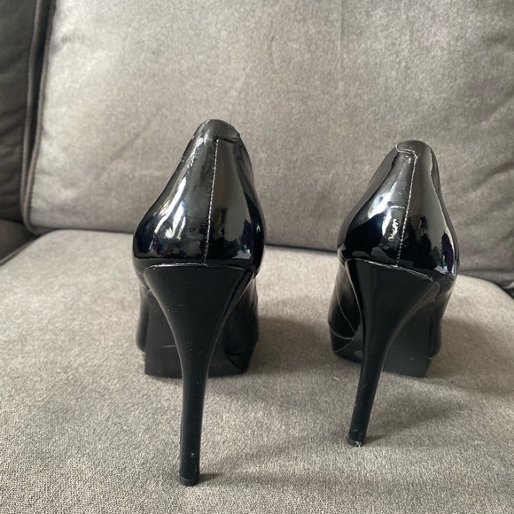 Arturo Chiang Black Orina Pumps, Sz 8, ECU - Picture 5 of 10